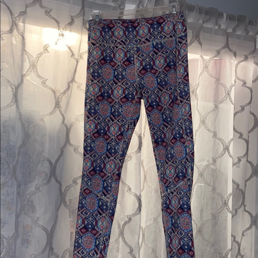 Athletic soft leggings